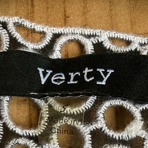 Organza racerback chic tank - Picture 2 of 8